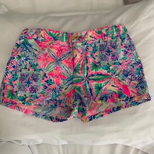Gently worn lilly Pulitzer girls shorts